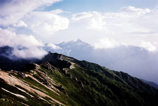 アルプスの山岳写真 ― 盛夏の槍ヶ岳 ―